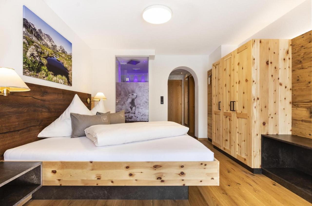 Hotel Garni Tirol Ladis Exterior photo