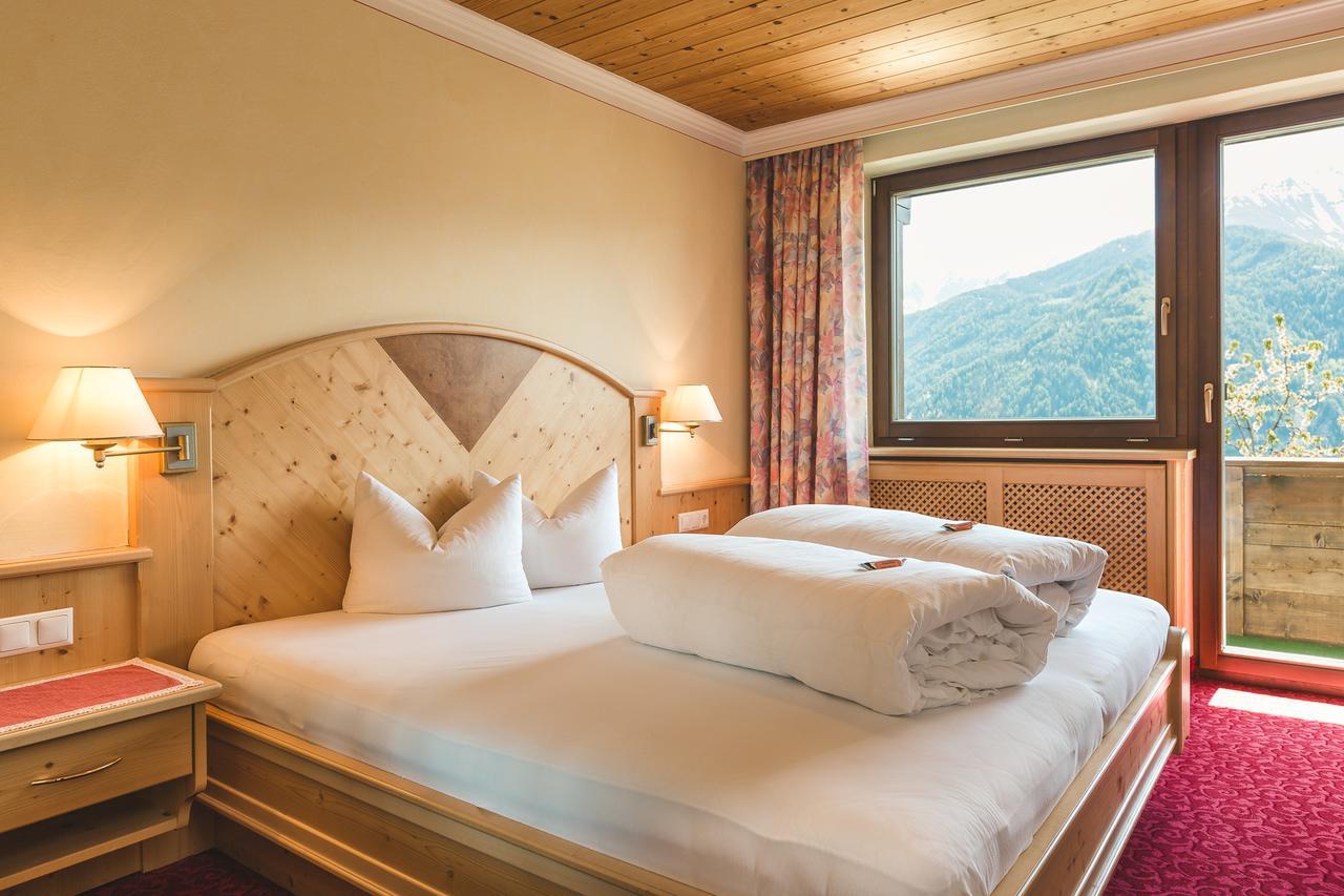 Hotel Garni Tirol Ladis Exterior photo